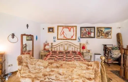 La Casa Magica Via Mameli 0*, Rome